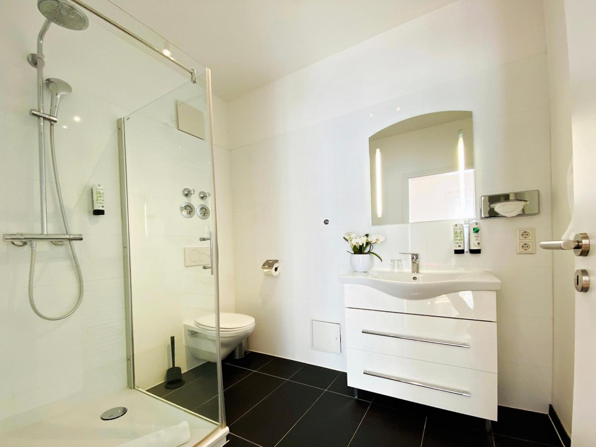 Victoria Apartments Дюселдорф Екстериор снимка