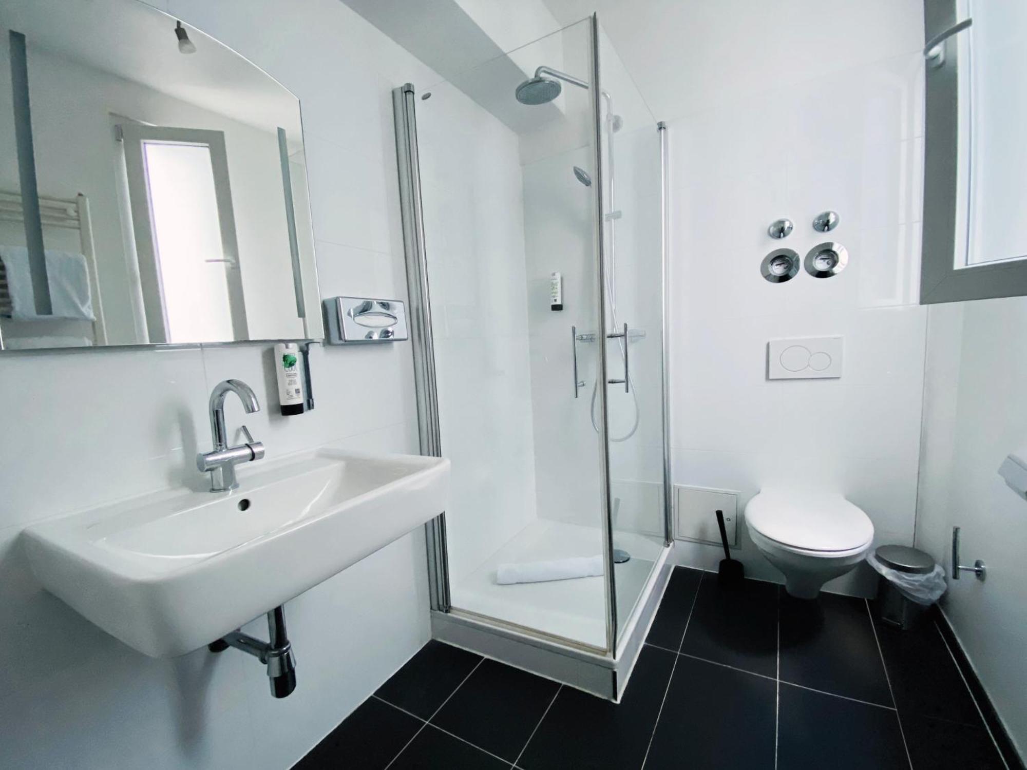 Victoria Apartments Дюселдорф Екстериор снимка